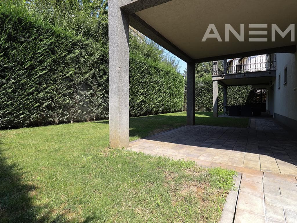 Shtëpi në shitje 320m² në Bregun e Diellit 3