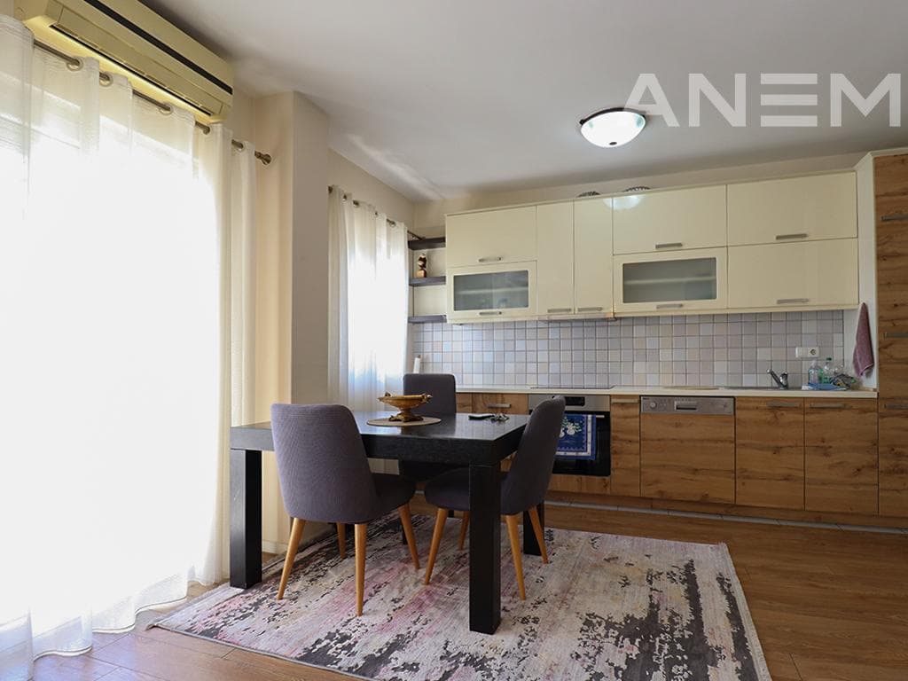 Banesë në shitje 86m² në Tophane 3