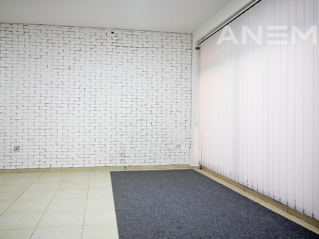 Lokal në shitje 41.4m² në Qendër