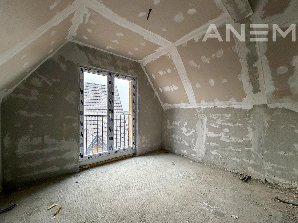 Vilë në shitje 140m² në Novobërdë