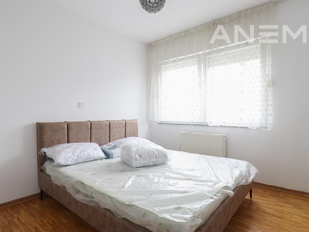 Banesë me qira me 1 dhomë gjumi në Kalabri 4