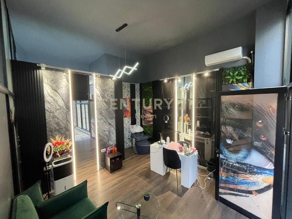 SHITET BIZNES PARUKERIE & ESTETIKE – ZONË PREMIUM (ISH PARKU)