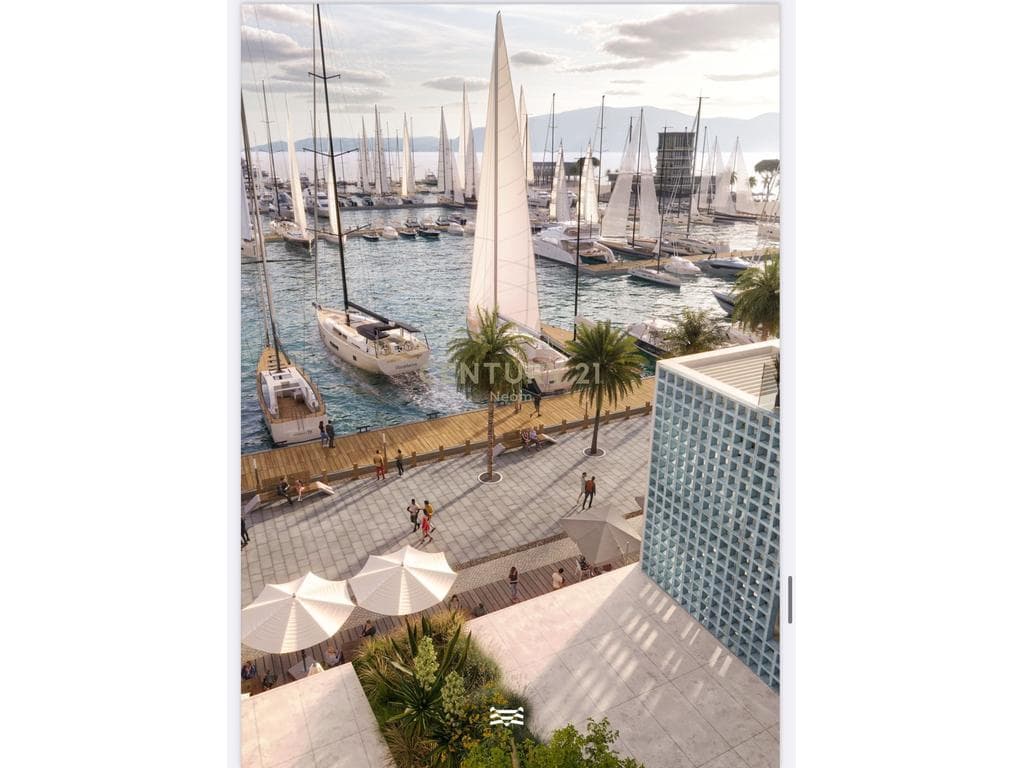 Apartament Ekskluziv 2+1 në Vlorë – Vijë e Parë, në “Vlora Marina” 🔥 Me verandë të madhe dhe pamje të drejtpërdrejtë nga deti 3