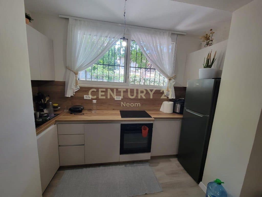 Shitet Apartament Ideal Për Investim - Rruga Tefta Tashko 2