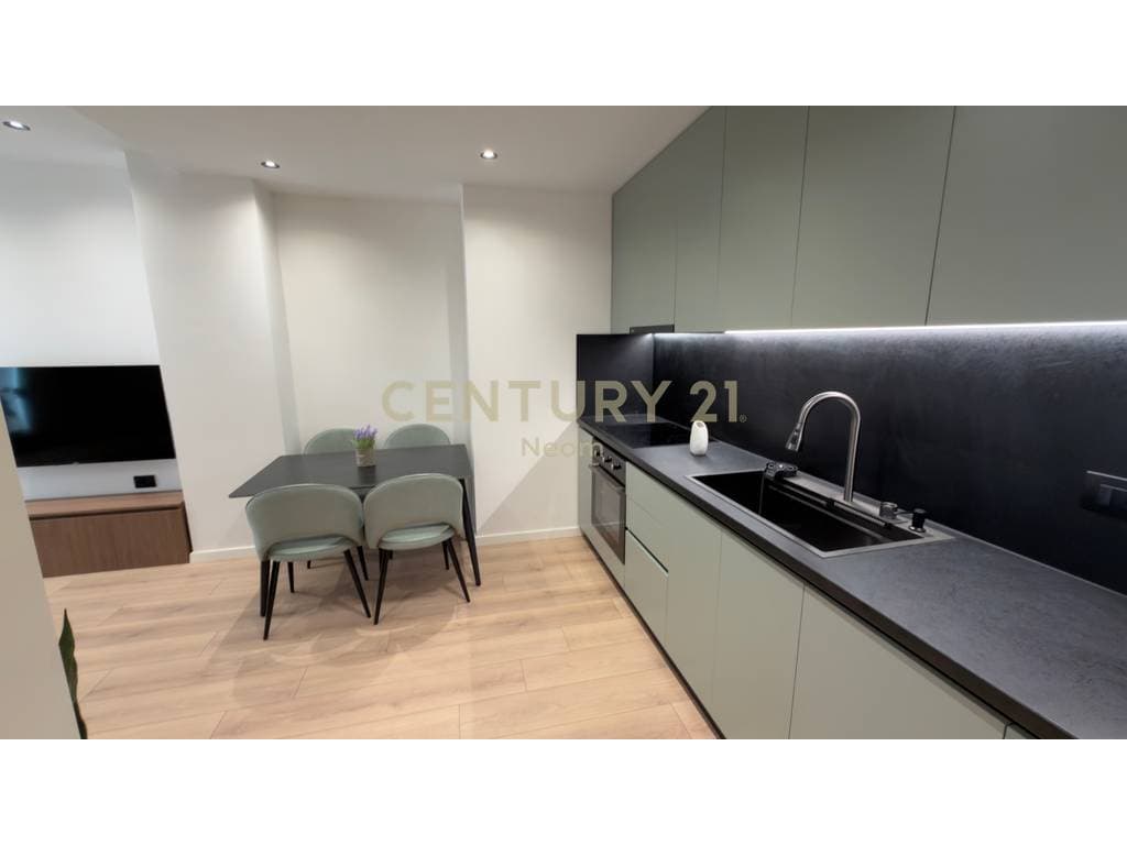 Shitet Apartament 1+1 Liqeni i Thate 3