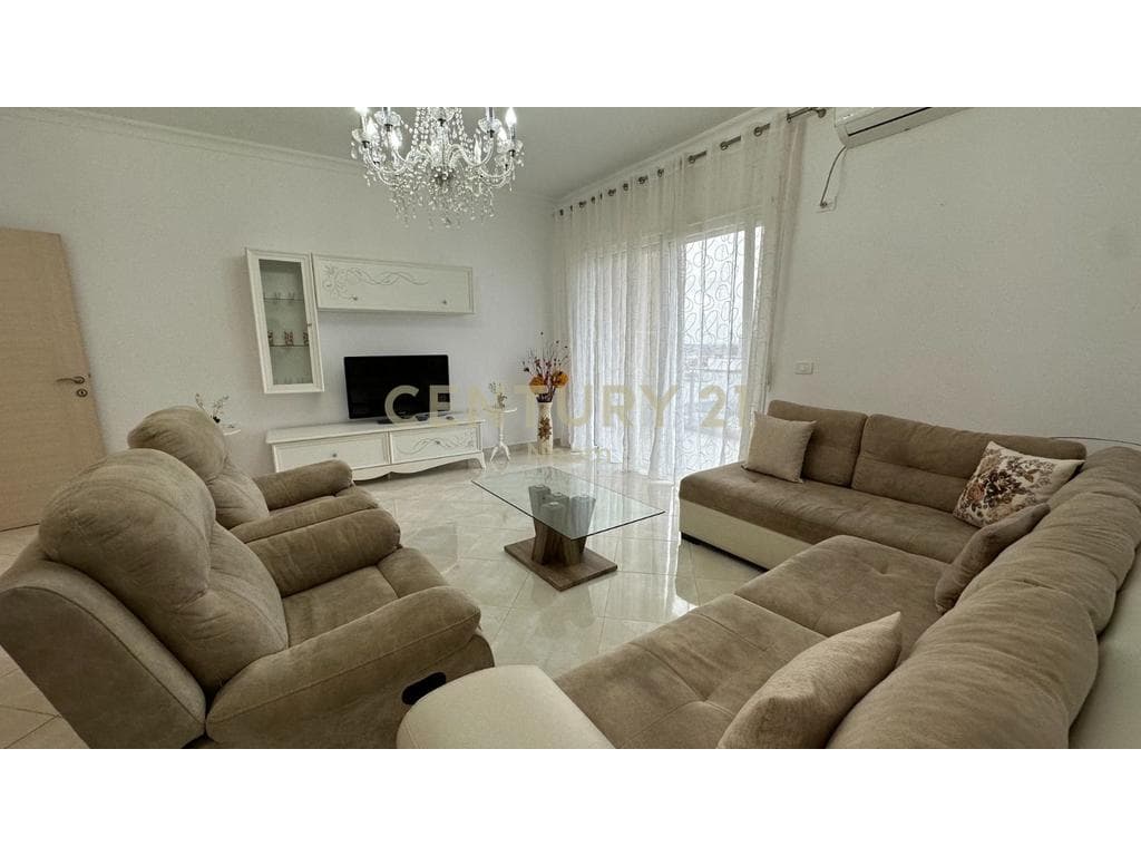 Penthouse 3+2 në Shitje përballë QTU-së, Tiranë – 220 m² me Pamje Panoramike 2