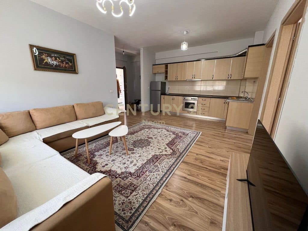 Jepet me qera apartament 2+1 në Liqenin e Thatë 3