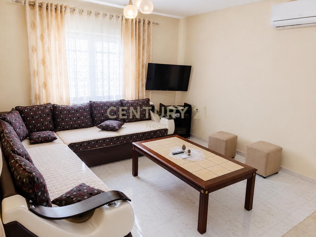 Jepet Apartament me Qira 1+1, Laprake - 50,000 ALL
