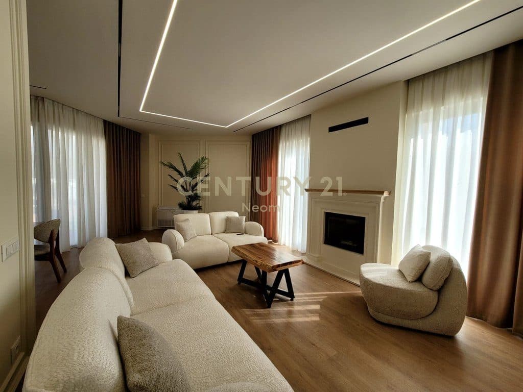 🏡 Vilë luksoze me qira në Green Valley – Privatësi, hapësirë dhe komoditet në një nga zonat më të kërkuara të Tiranës.