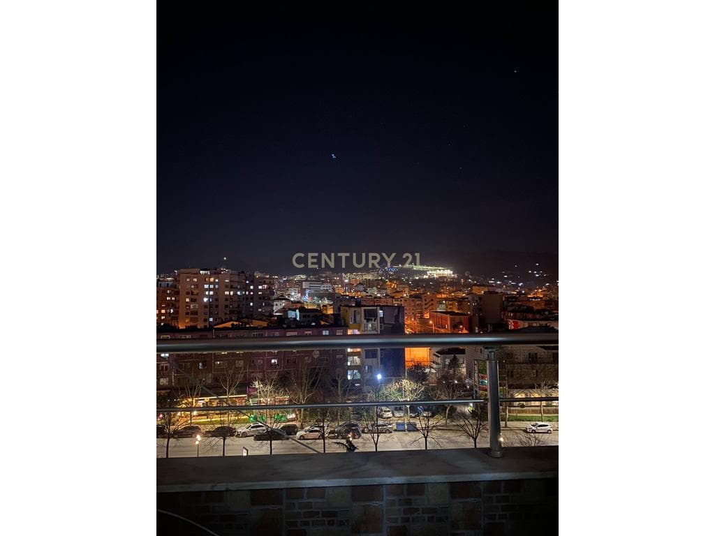 Shitet apartament 4+1 pranë Delijorgji Complex, buzë Bulevardi Bajram Curri. 2