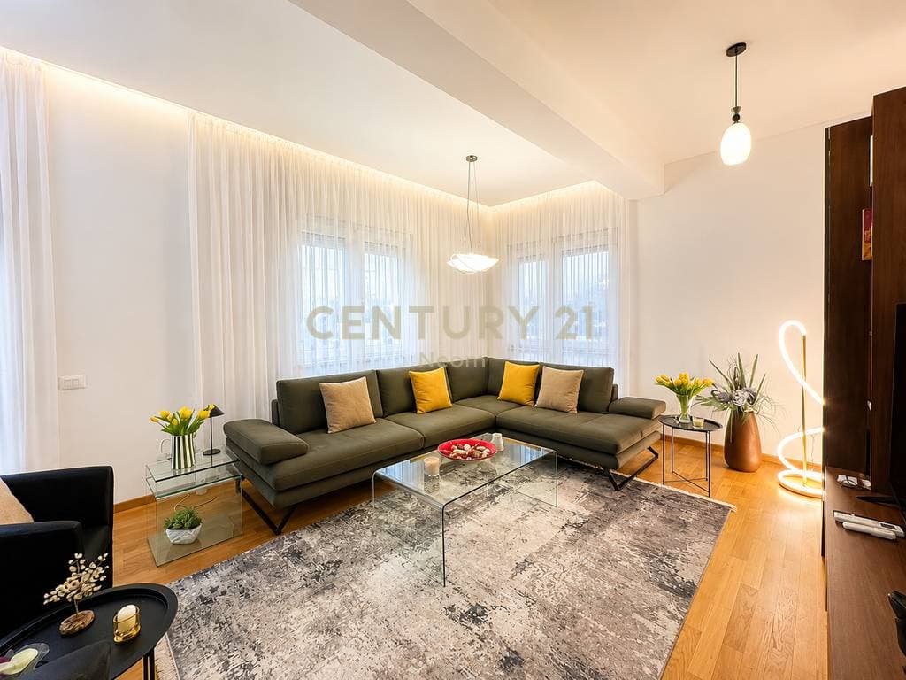 Jepet me qera apartament luksoz 2+1 në Rezidencën Touch of the Sun, Sauk 🌿