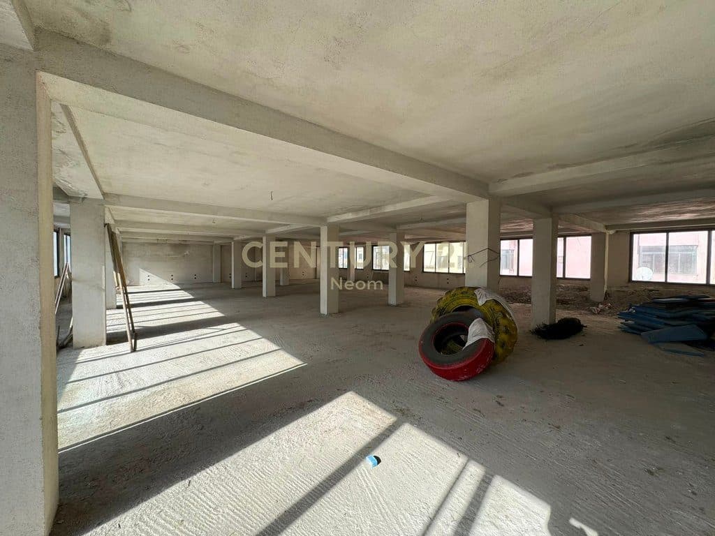 Business premises for rent 450m2, Irfan Tomini 3