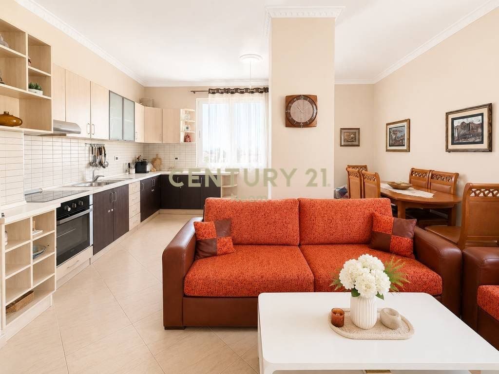 Jepet me Qera apartament 2+1+2 në Astir 4