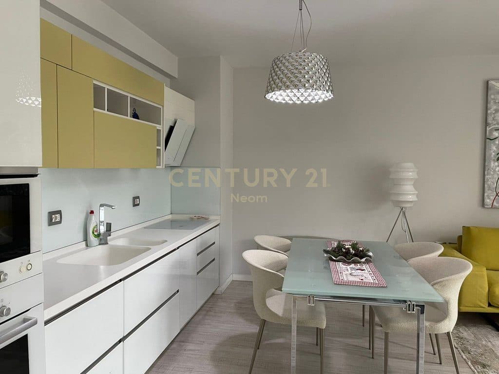 QIRA, APARTAMENT 2+1 TE NOBIS, LIQENI I TIRANES! 4