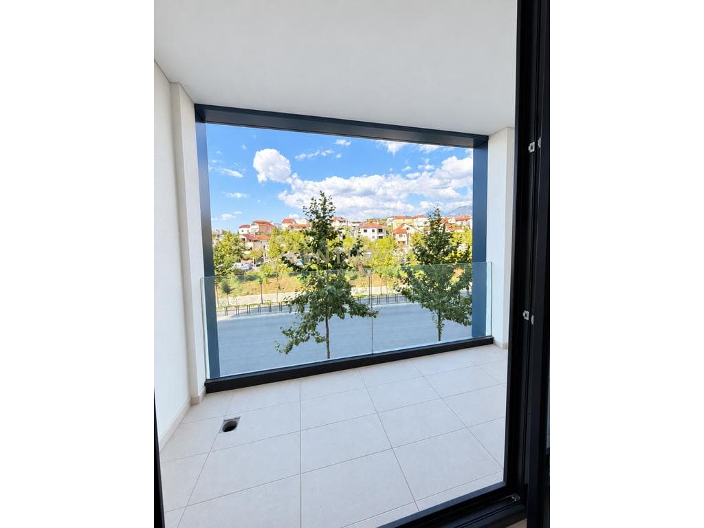 OKAZION!! SHITET APARTAMENT 1+1, ALI DEMI - 137000 EURO 4