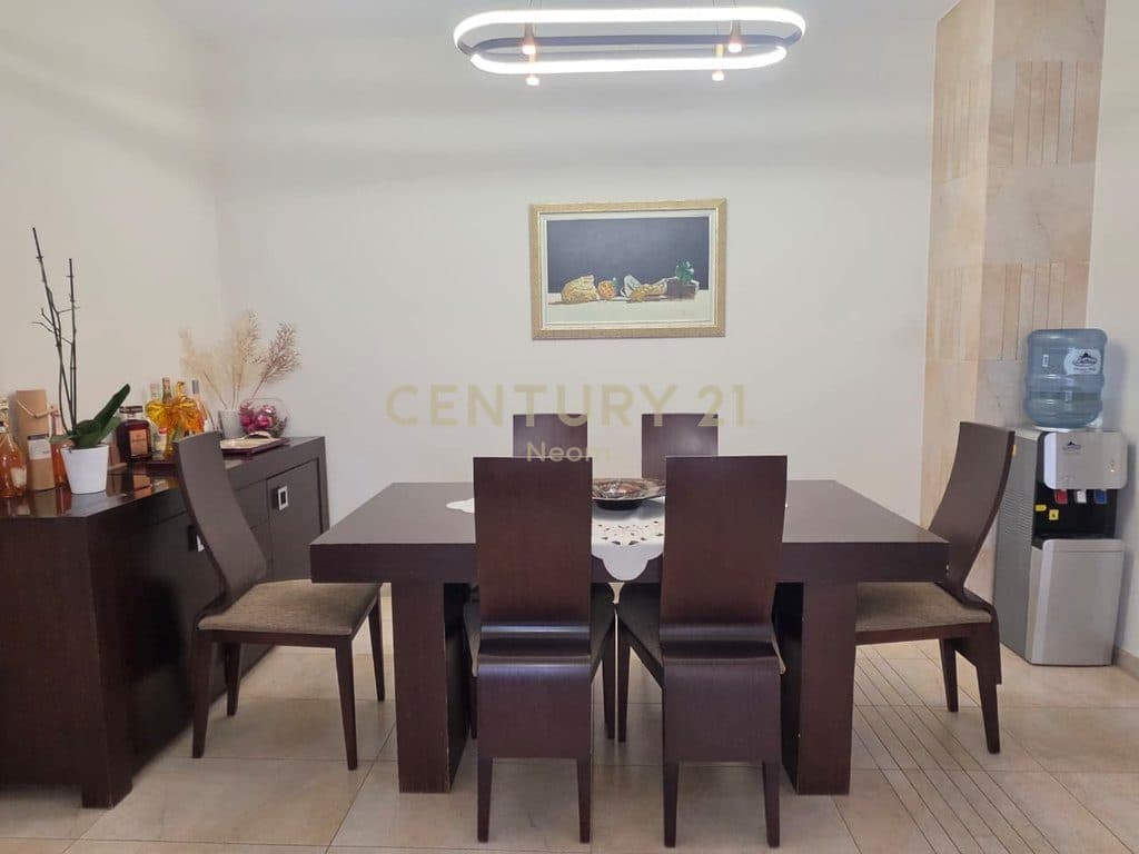 Apartament 3+1+3 me Qira me pamje panoramike, Kopshti Zoologjik 4