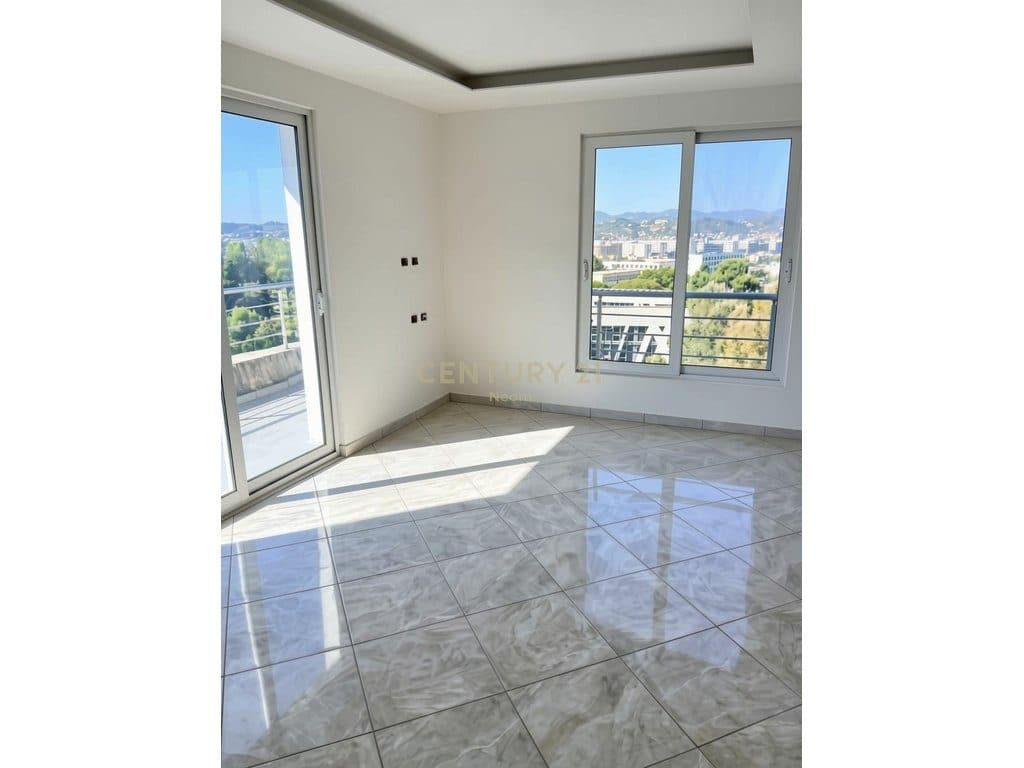 SHITET APARTAMENT 2+1|BALLKON 17M2 - 12.910.000 Leke