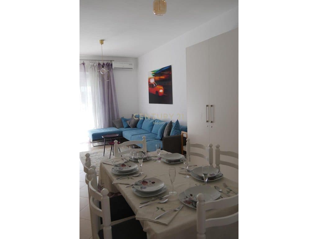 APARTAMENT 2+1 ME QERA NE VLORE 3