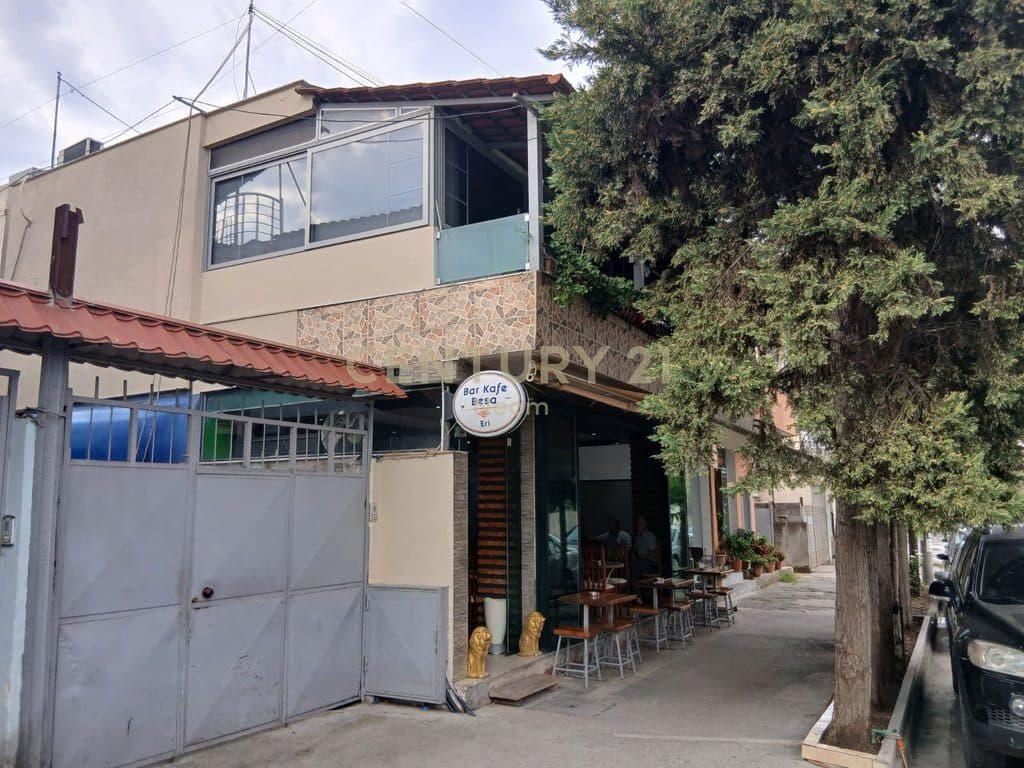 Shpallje për Shitje Prone: Bar-Kafe dhe Banesë 2-Kate në Tiranë - 593,952€ | 236m² 4