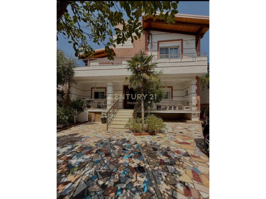 SHITET VILE MODERNE + POST PARKIMI, NE VLORE
