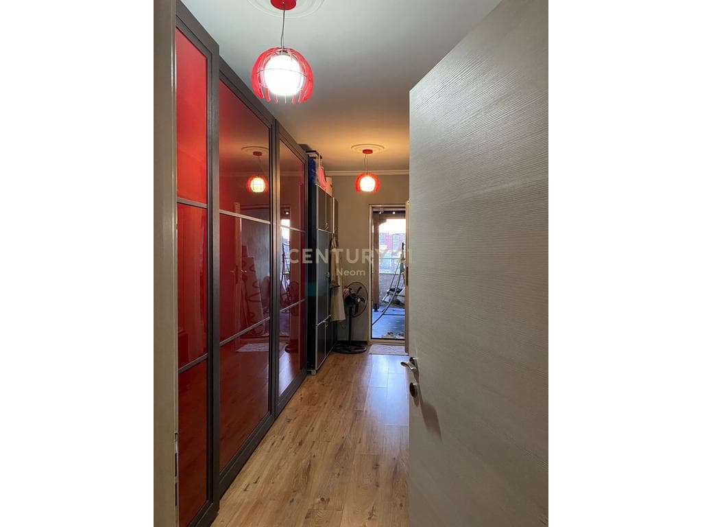 Shitet apartament 4+1 pranë Delijorgji Complex, buzë Bulevardi Bajram Curri. 3