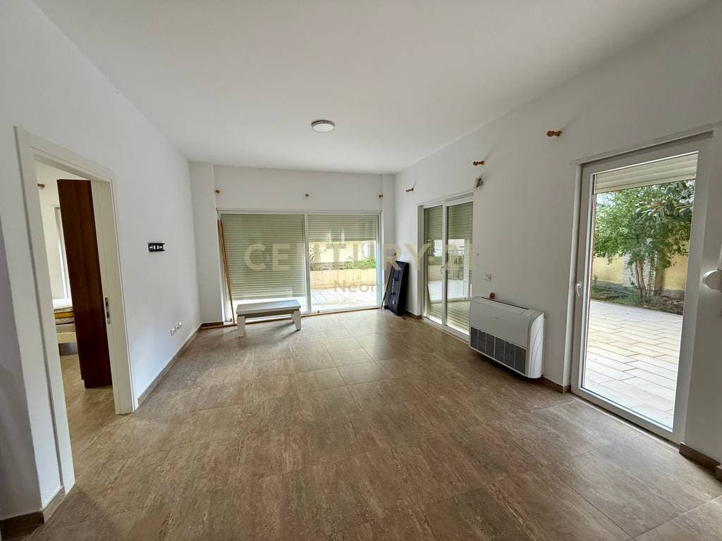 Shitet Apartament 2+1+2 Rruga Peti Te Liqeni i Thate! 2