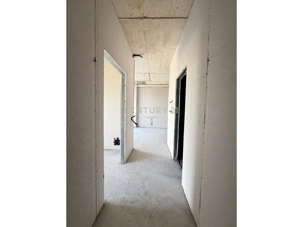 OKAZION!! SHITET APARTAMENT 1+1, ALI DEMI - 137000 EURO 2