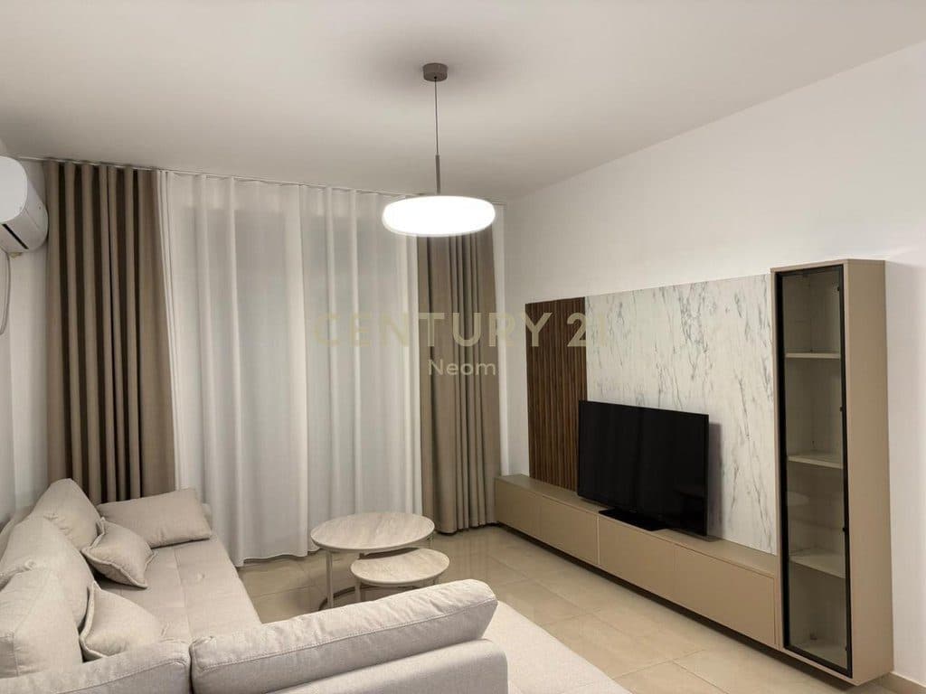 Apartament 2+1 me Qira, pranë Fakultetit te mjekesise 2