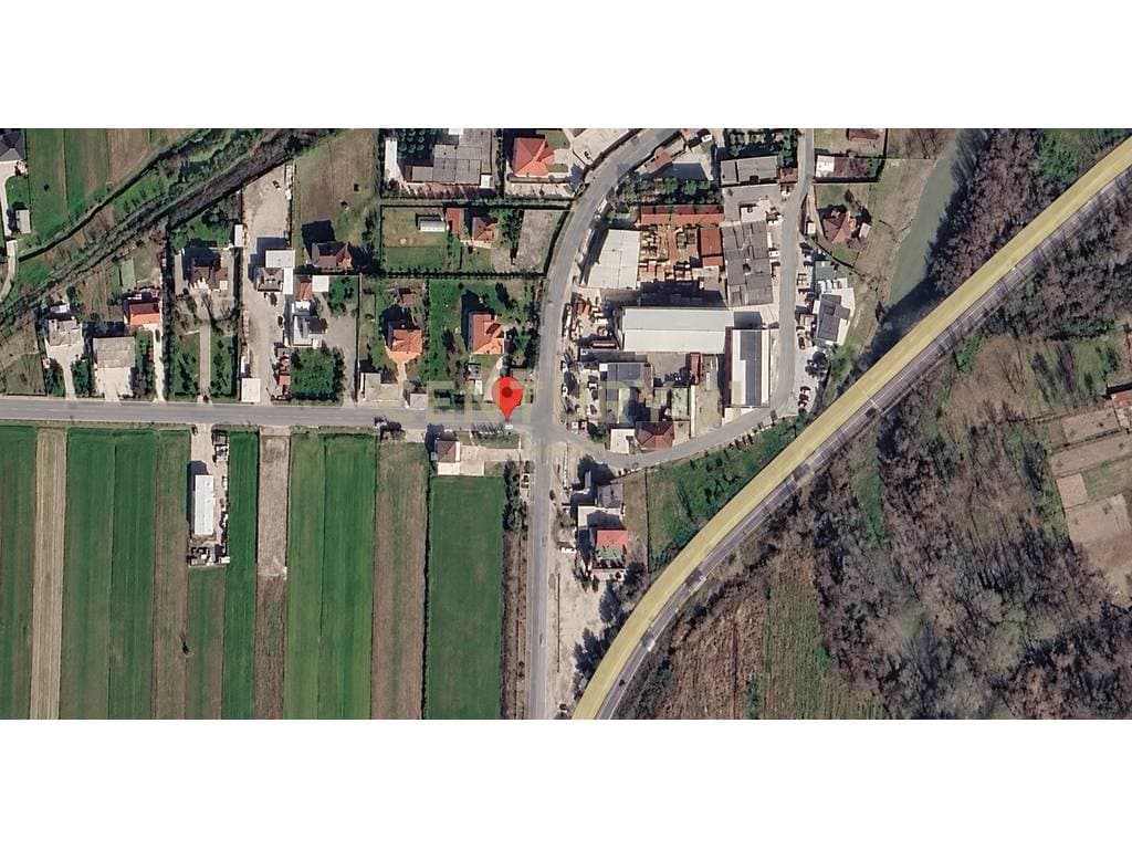 SHITET TOKE 1000M2 PER INVESTIM NE BERXULLE