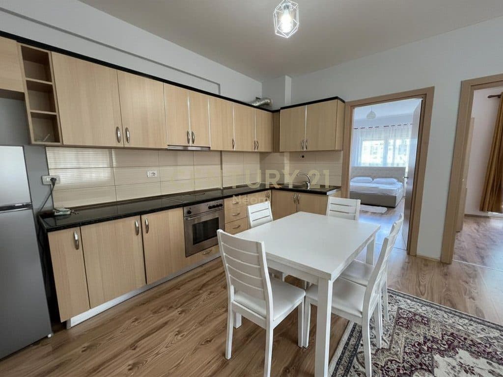 Jepet me qera apartament 2+1 në Liqenin e Thatë 4