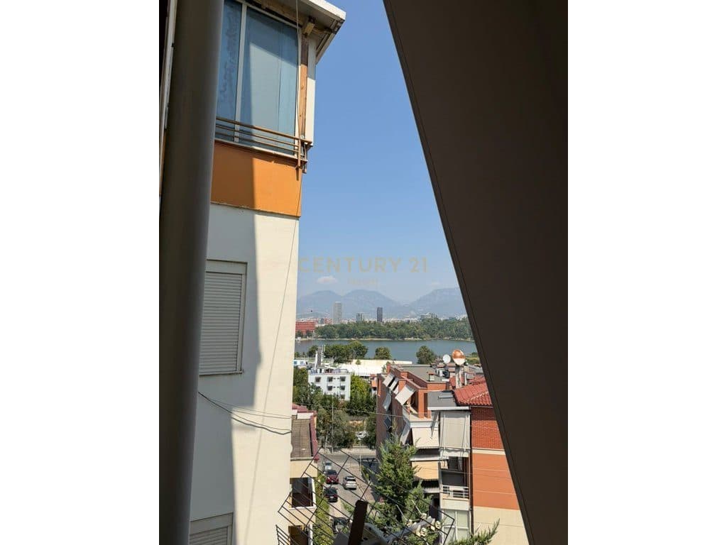 APARTAMENT 2+1 PËR SHITJE – LIQENI I THARË 3