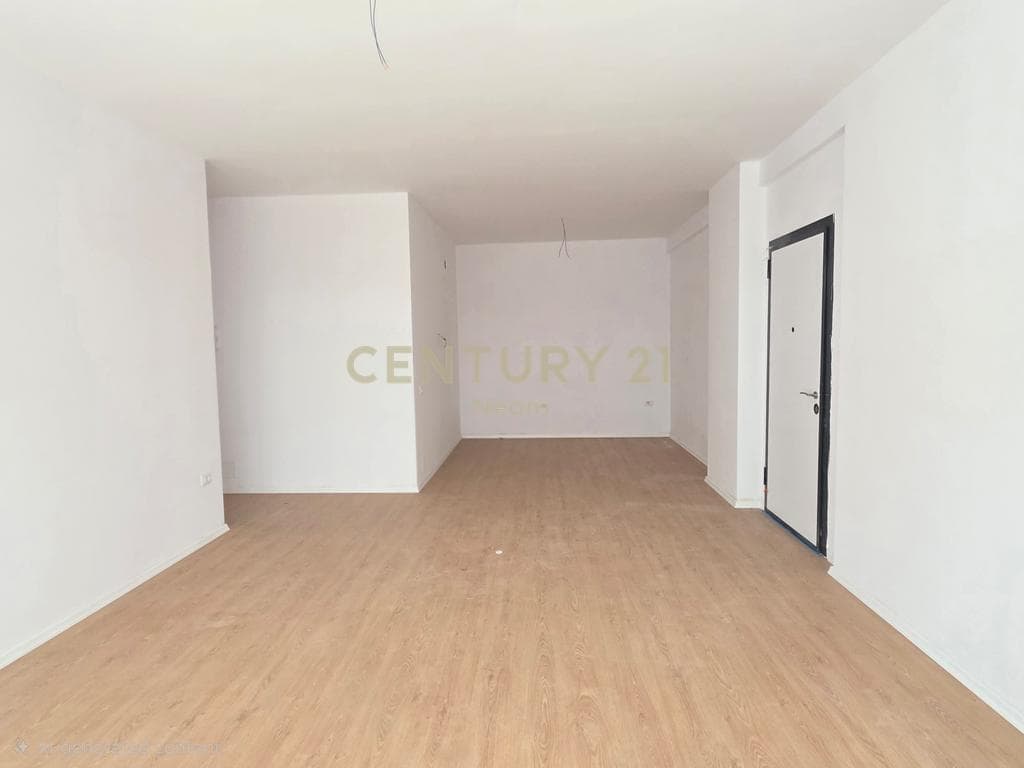 SHITET APARTAMENT 2+1+2 ,125M2 + POST PARKIMI - KOMPLEKSI XHELUKS 3