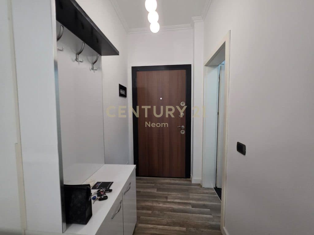 JEPET ME QERA APARTAMENT 1+1, PA MALORE TE LIQENI I THATË - 640 EURO 2