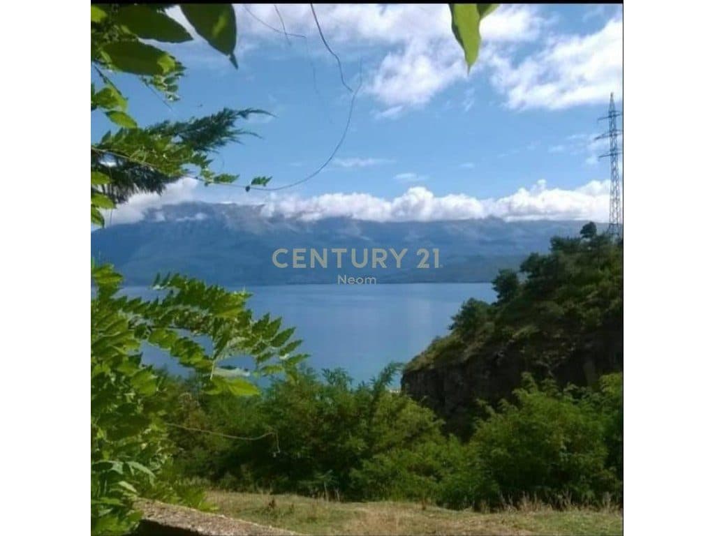 SHITET TOKE & OBJEKT INDUSTRIAL PER INVESTIM, ME PAMJE NGA LIQENI I OHRIT POGRADEC 4