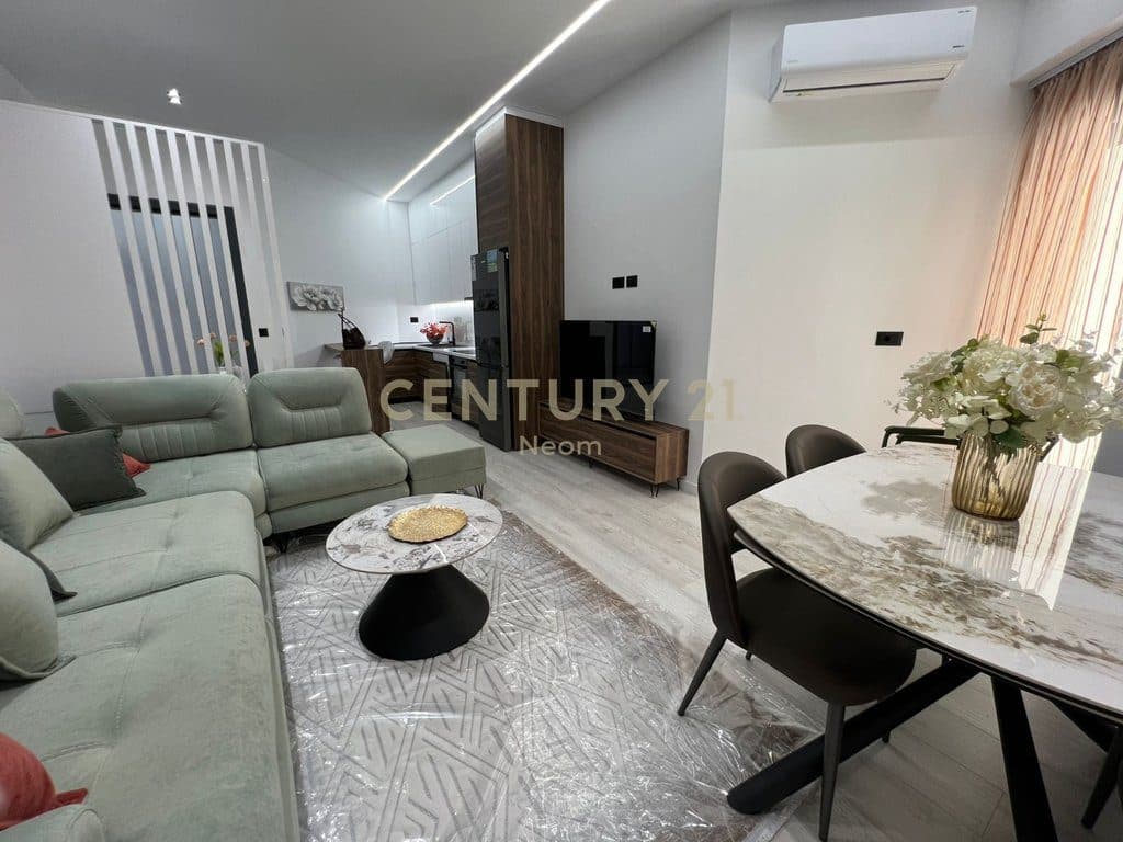 Shitet apartament 1+1 në Lungomare, Vlorë – një mundësi perfekte për banim ose investim! 3