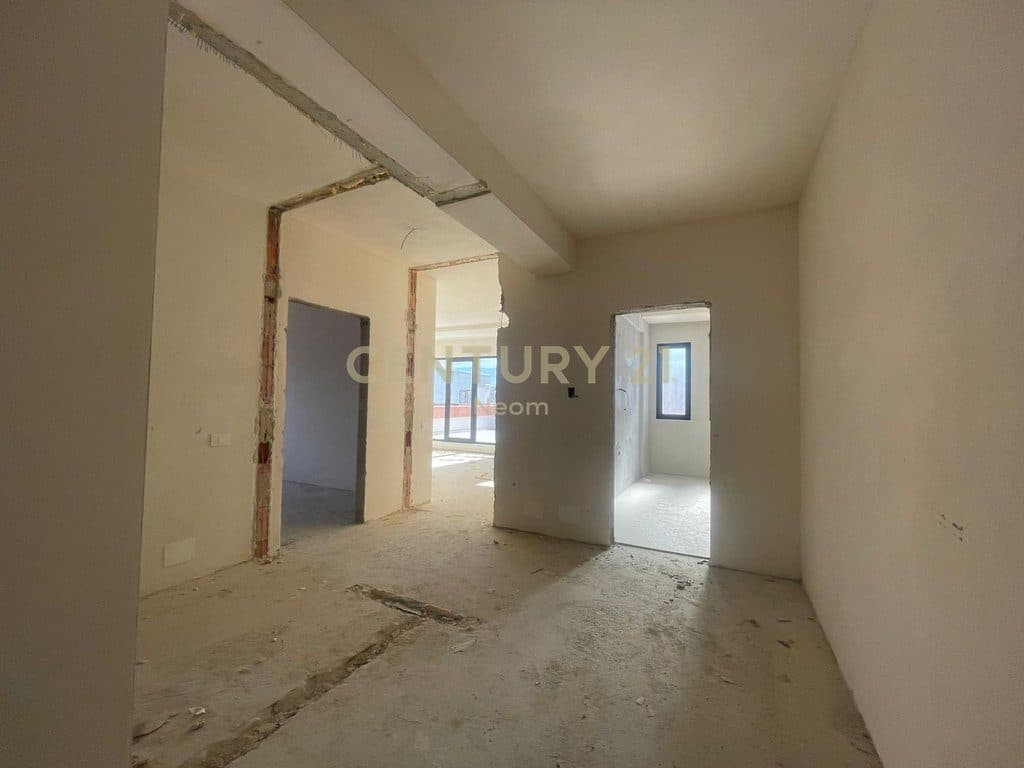 SHITET APARTAMENT PENTHOUSE 2+1+VERANDE NE ASTIR TE URBAN GATE 3