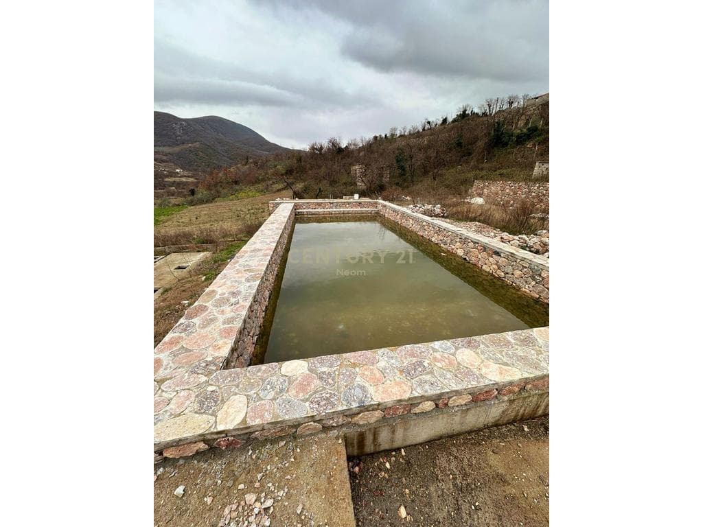 LAND FOR BUSINESS INVESTMENT SALE, POLIS - GOSTIMË (LIBRAZHD)