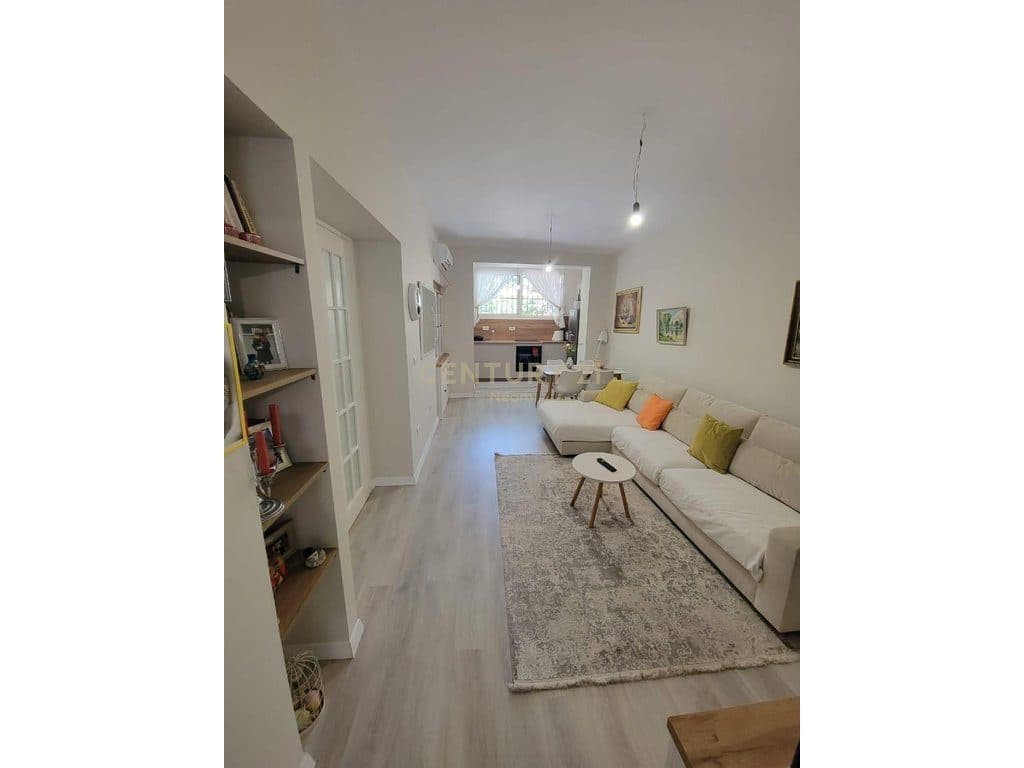 Shitet Apartament Ideal Për Investim - Rruga Tefta Tashko