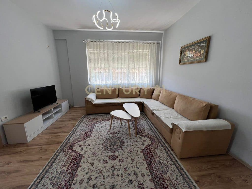 Jepet me qera apartament 2+1 në Liqenin e Thatë 2