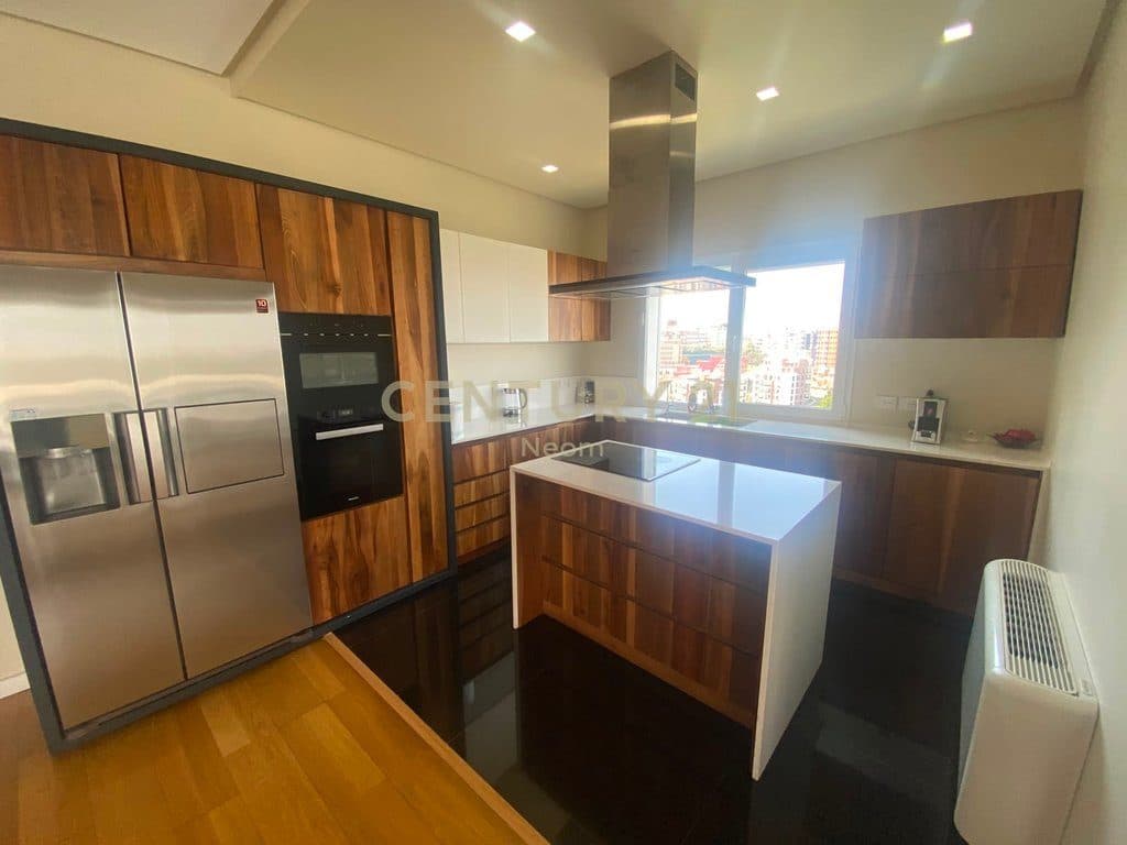 Apartament 2+1+2+Parkim me qira pranë Kopshtit Botanik, Tiranë 3