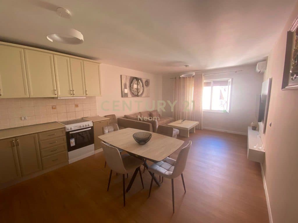 Jepet me Qira Apartament 2+1 pranë Rrugës Dritan Hoxha 2