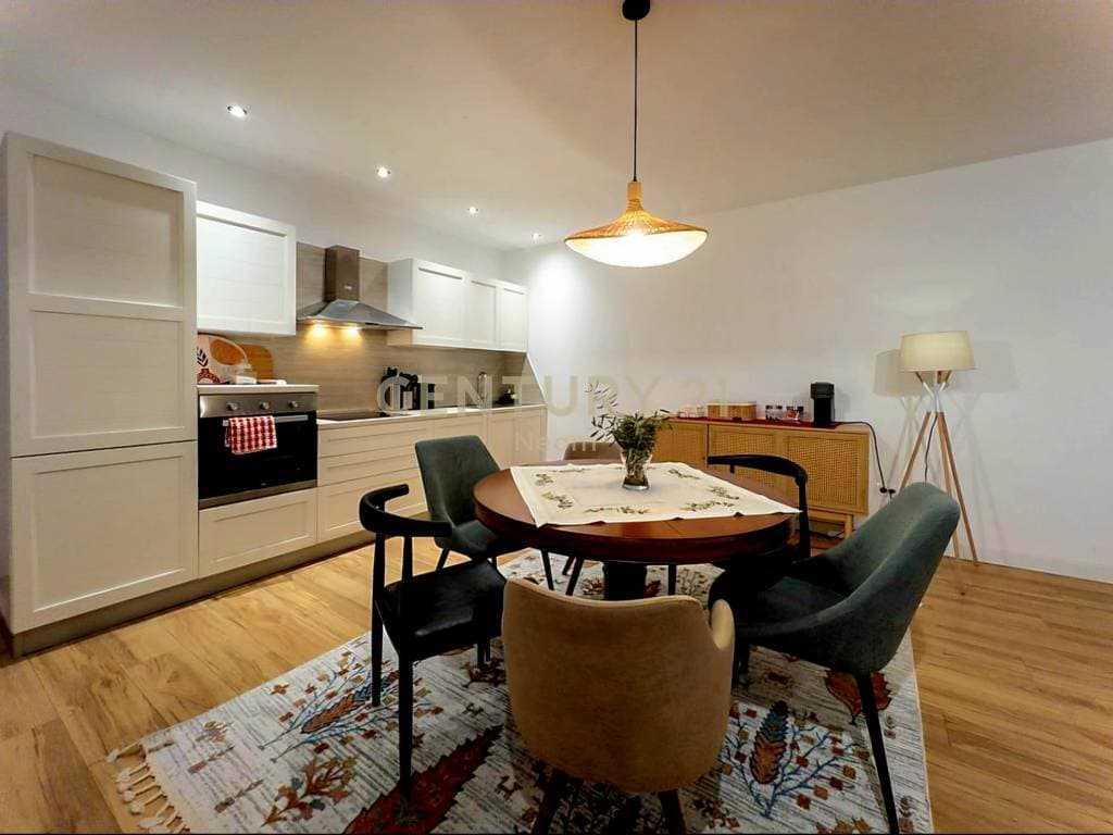 APARTAMENT 2+1 PËR SHITJE – RRUGA E BOGDANËVE 2