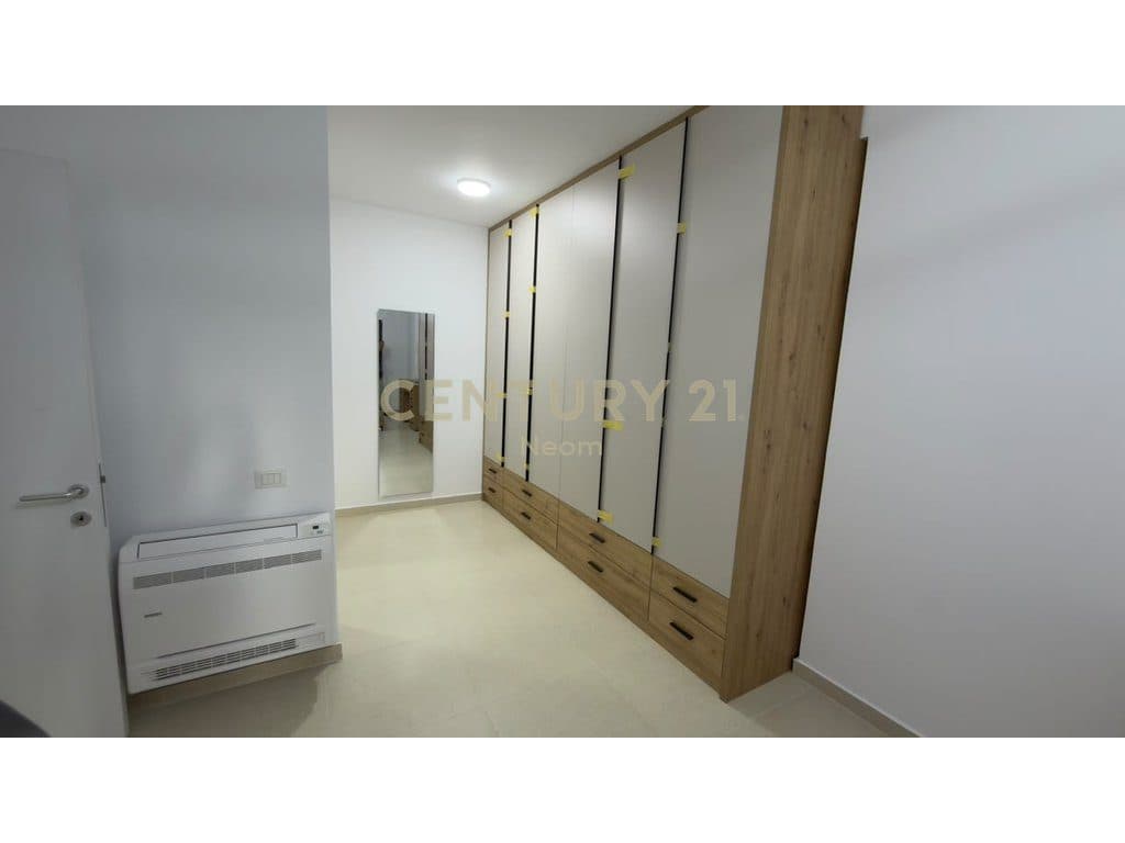 APARTAMENT 2+1+2 ME QERA | 130 M² | XHELUKS , RRUGA E ELBASANIT 3
