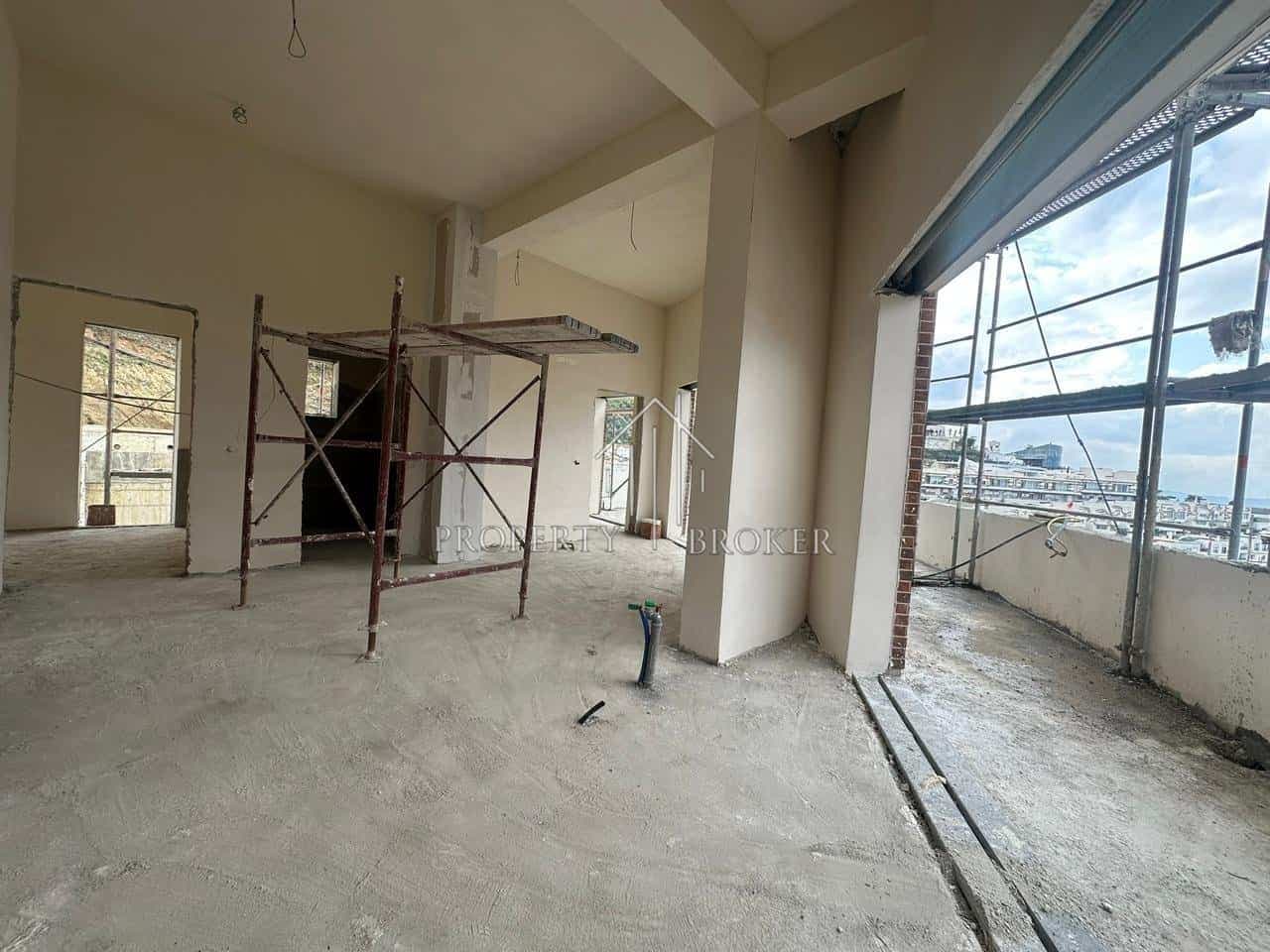 Shitet apartament 2+1+Verande,Rruga e Dashurise,Kodra e Diellit! 2
