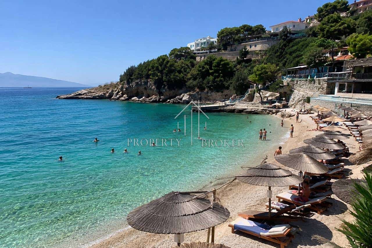 ‼️ OKAZION ‼️
🌿 Shitet truall pranë Plazhit Muchobega, Sarandë