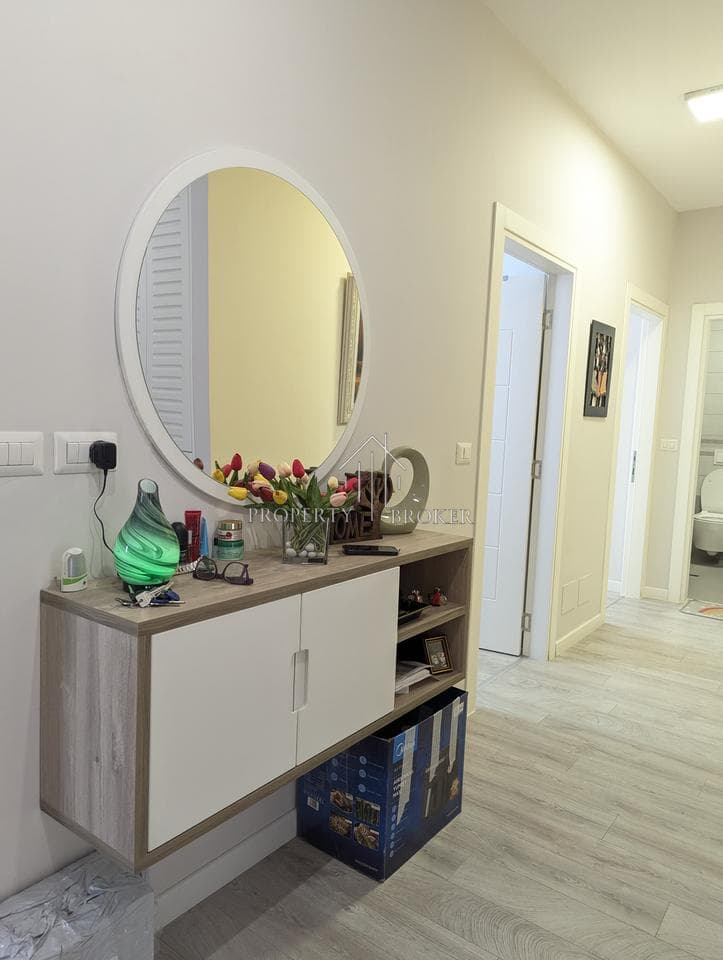 Shitet apartament 2+1+2+ ne Don Bosco 4