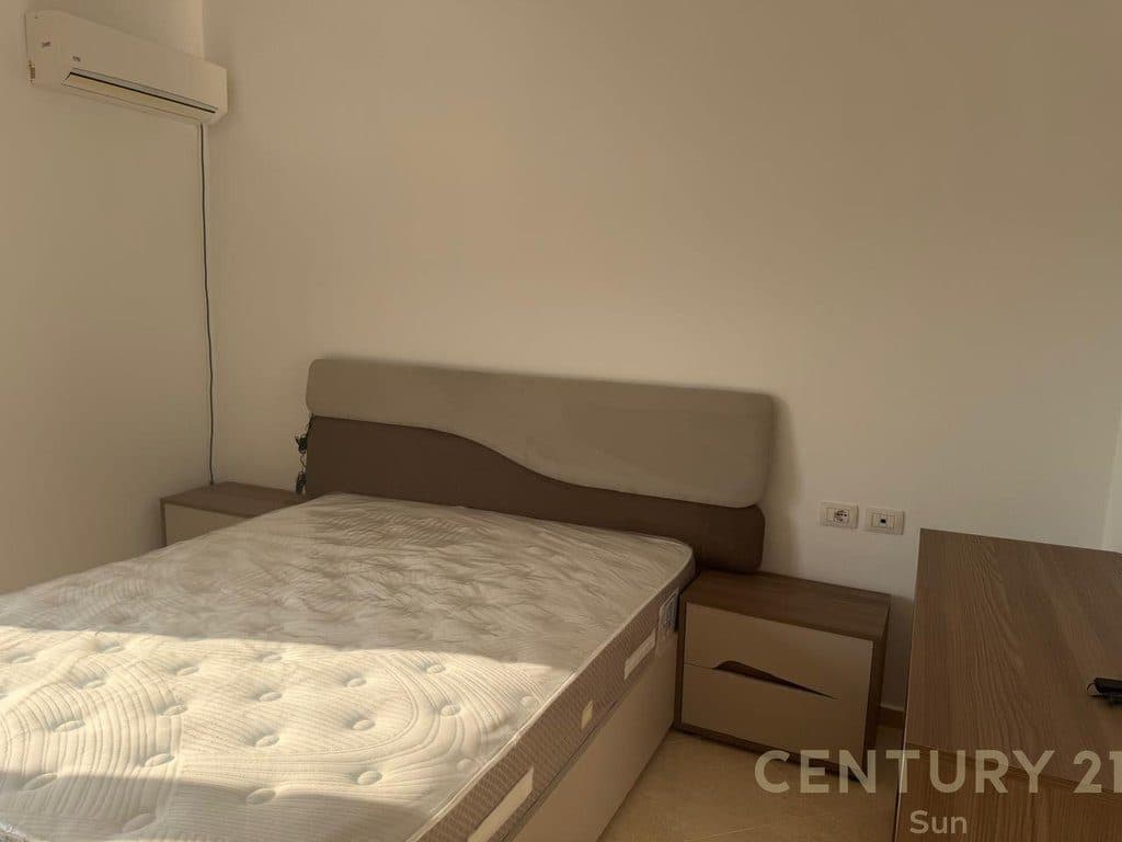 JEPET APARTAMENT 2+1+2 ME QERA NE VLORE 4
