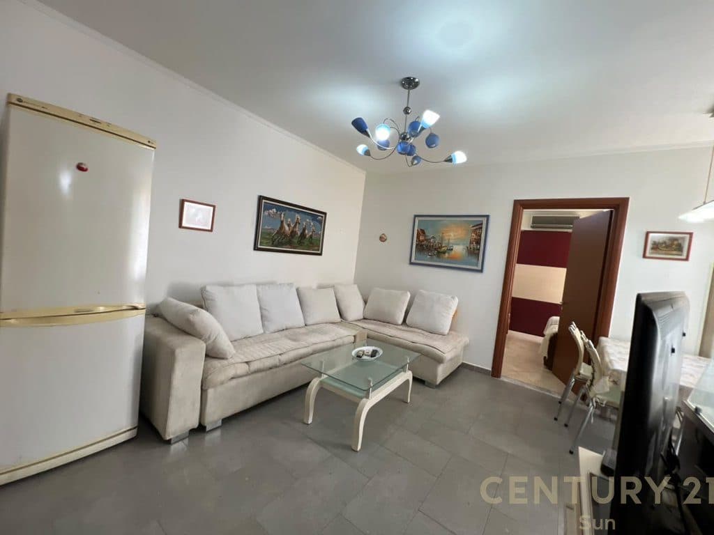 SHITET APARTAMENT 1+1 NE GOLEM