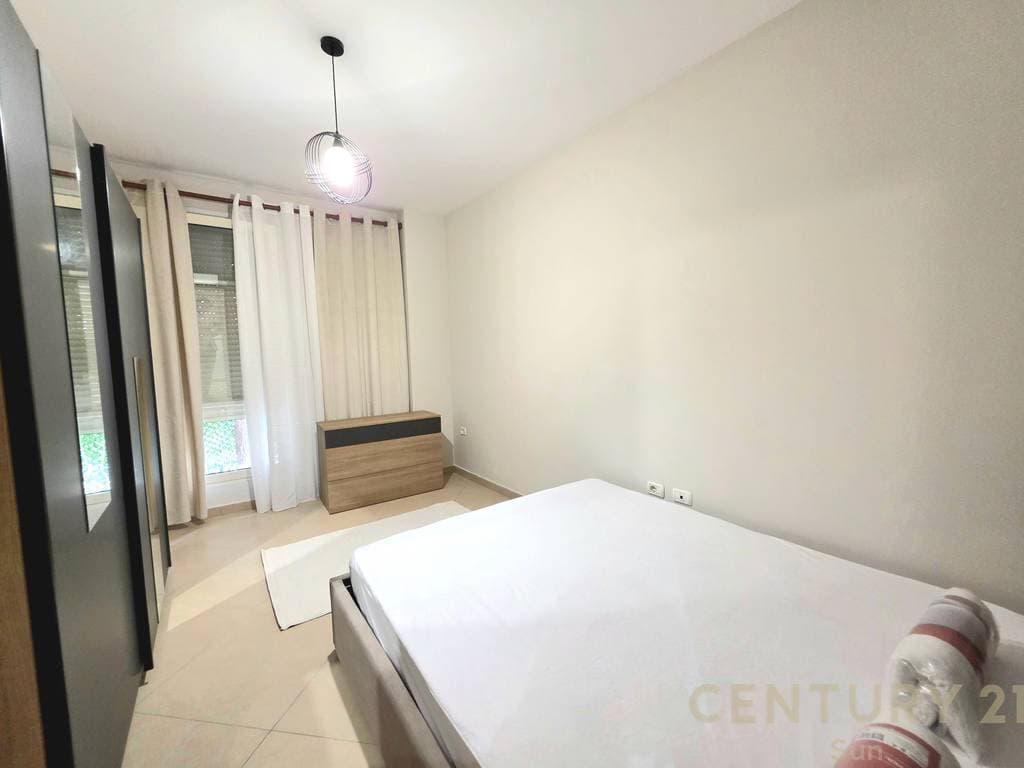 APARTAMENT 2+1 PER QIRA NE RRUGEN PETI 4