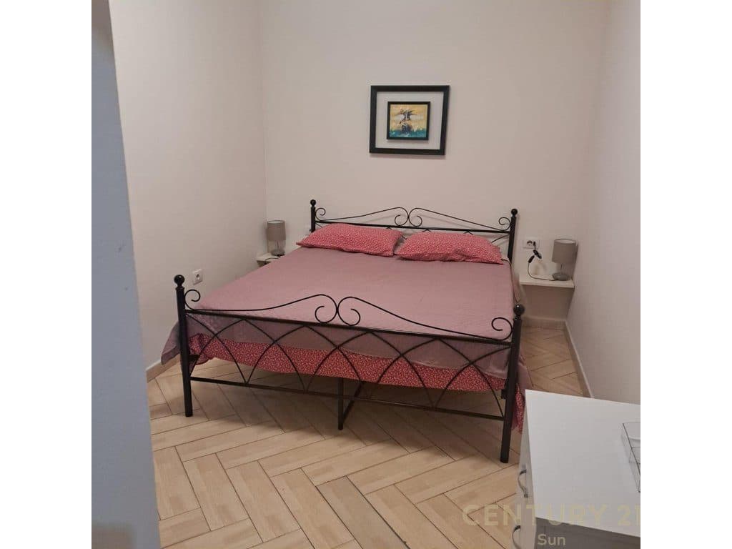 Apartament 2+1 Me Qira në Rruga e Kavajës! 4